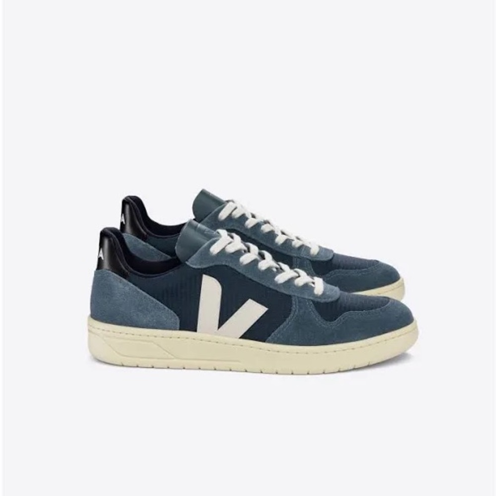 Veja Sneakers BRAND NEW